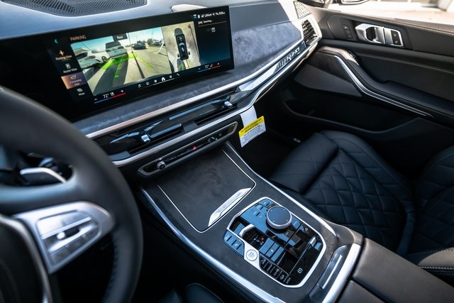 Vehicle image 22 of 46