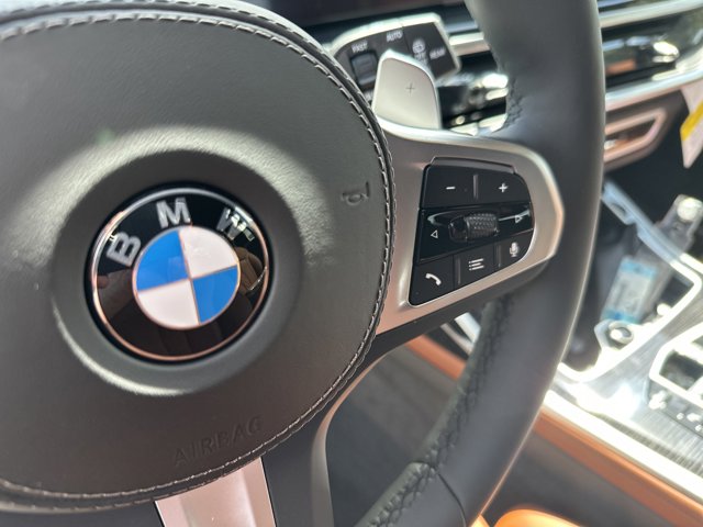 Vehicle image 21 of 37