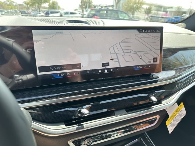 Vehicle image 26 of 37
