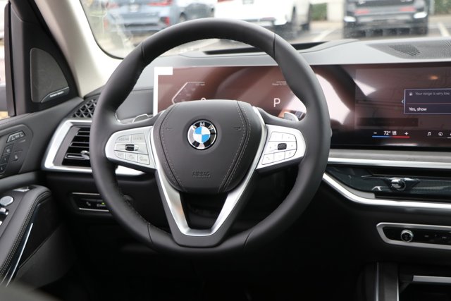 Vehicle image 29 of 38