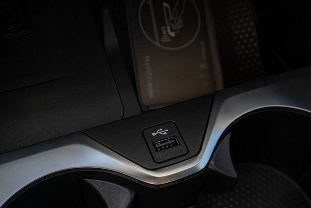 Vehicle image 23 of 36