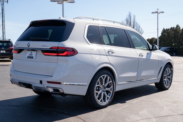 Vehicle image 4 of 36