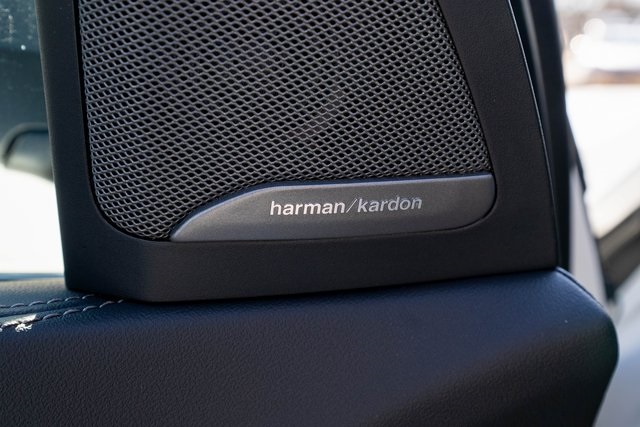 Vehicle image 18 of 36