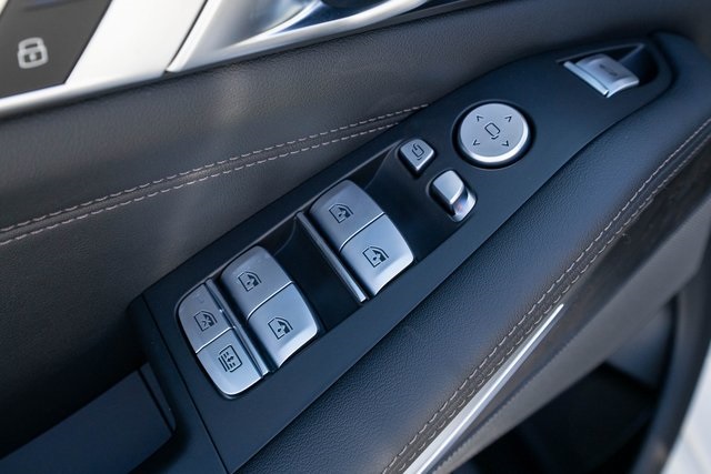 Vehicle image 15 of 36