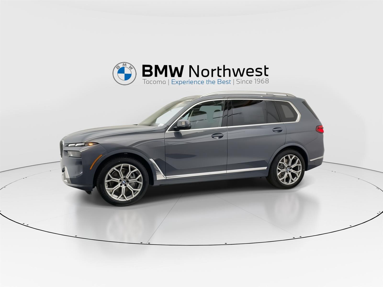 Vehicle image 3 of 31