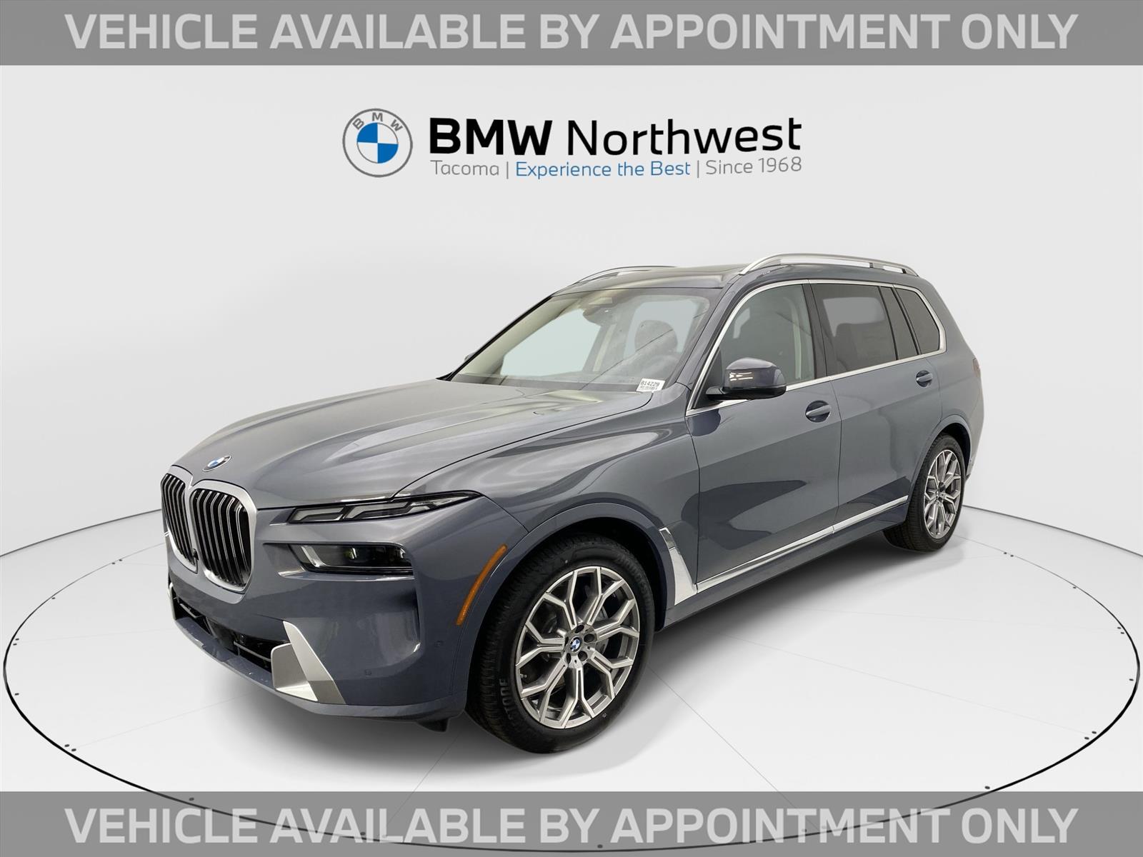 Vehicle image 2 of 31