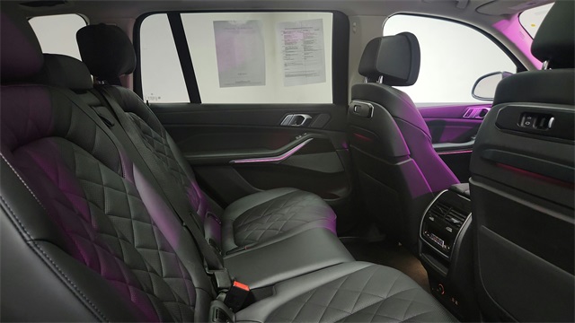 Vehicle image 22 of 36