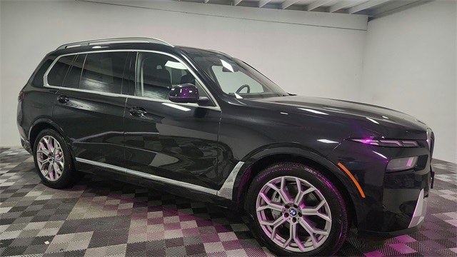 Vehicle image 6 of 36