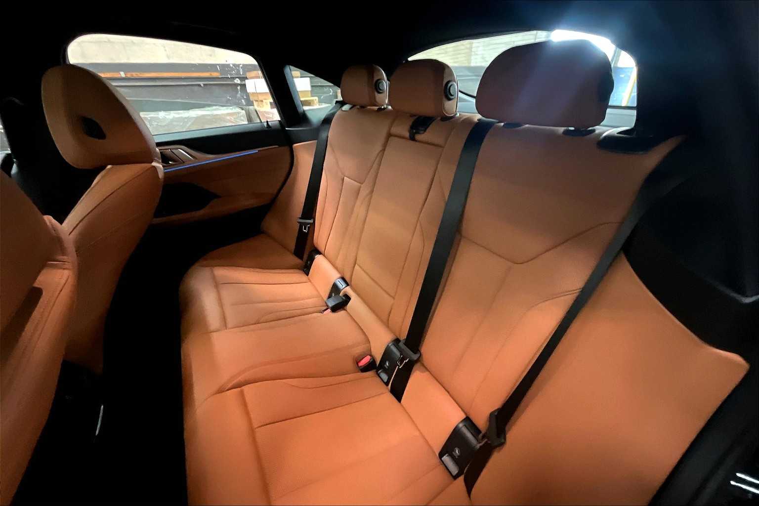 Vehicle image 12 of 35