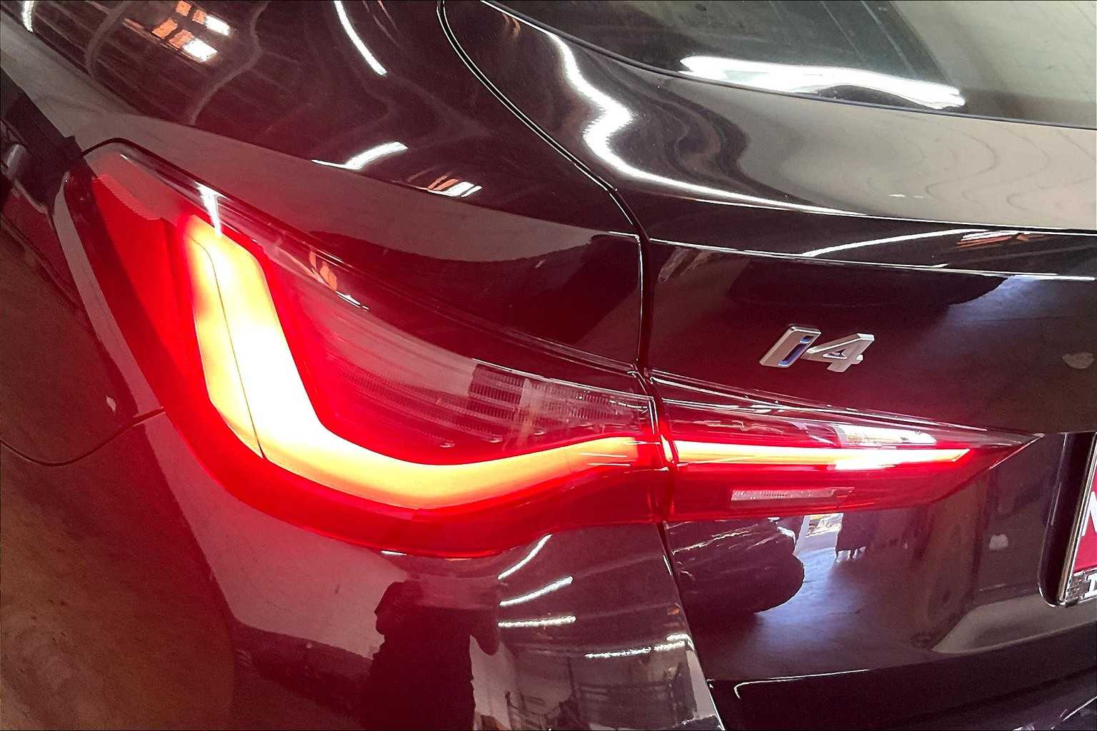 Vehicle image 23 of 35