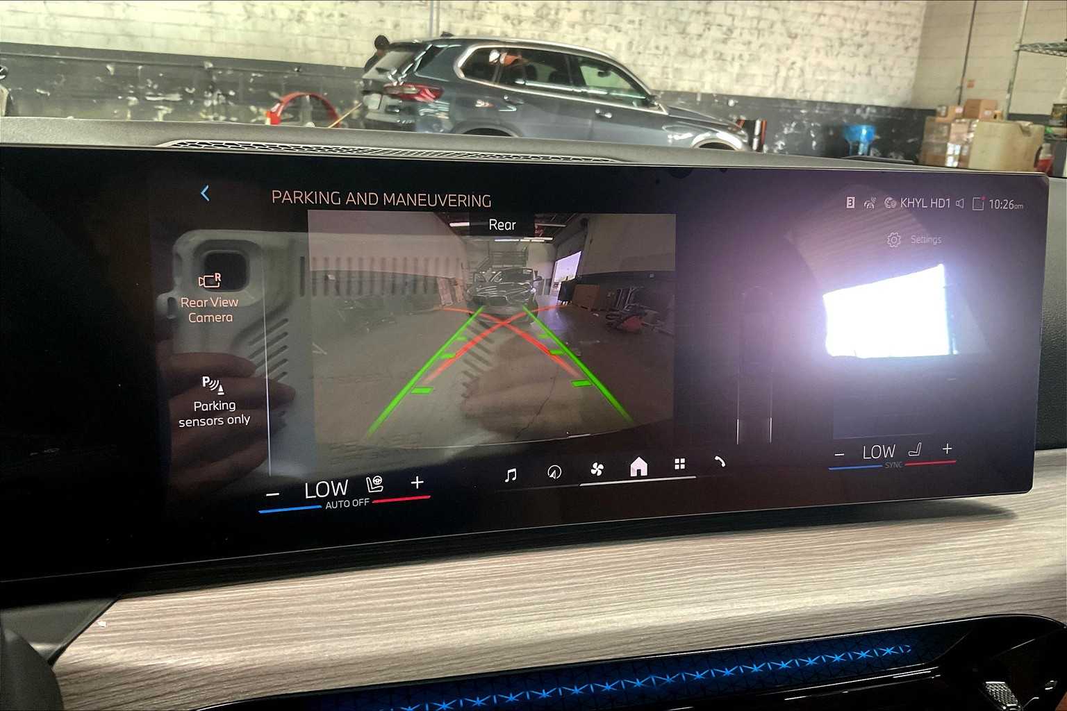 Vehicle image 19 of 35