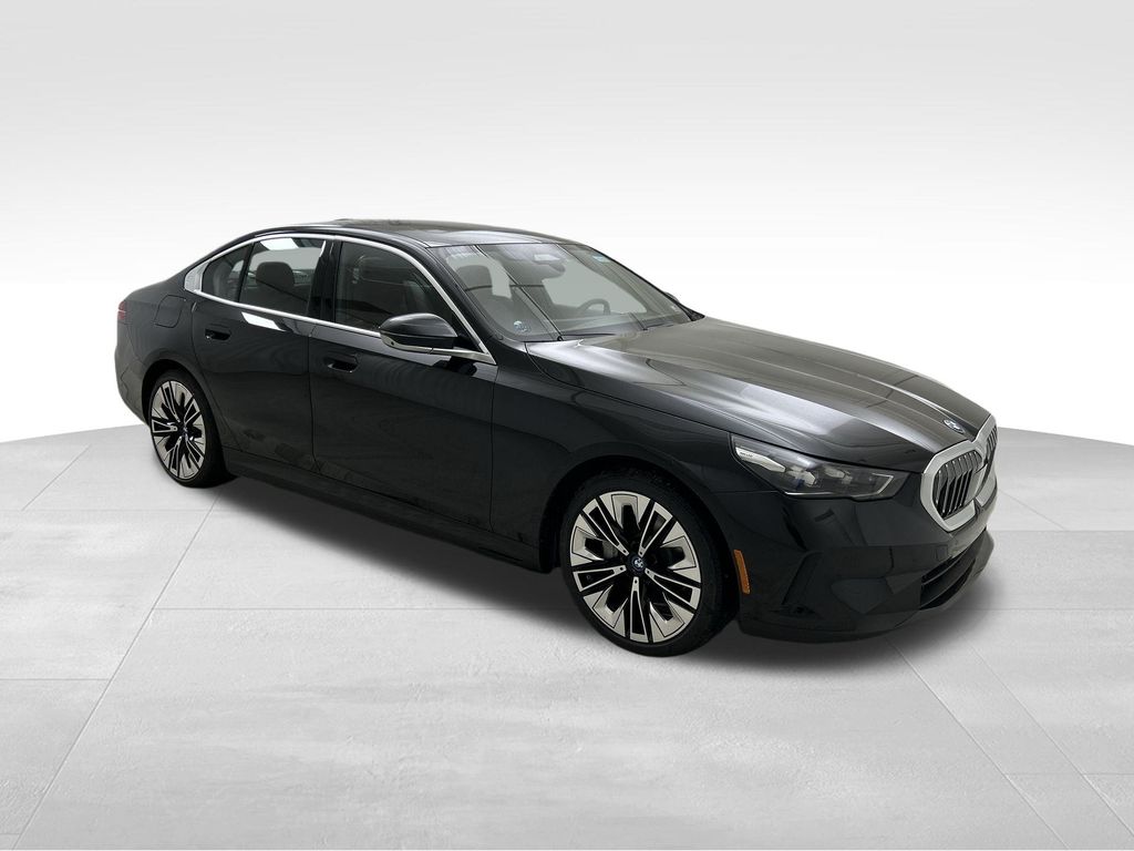Vehicle image 4 of 29