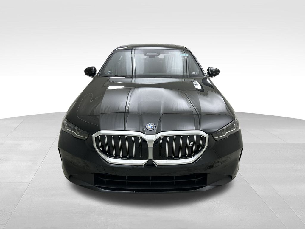 Vehicle image 3 of 29