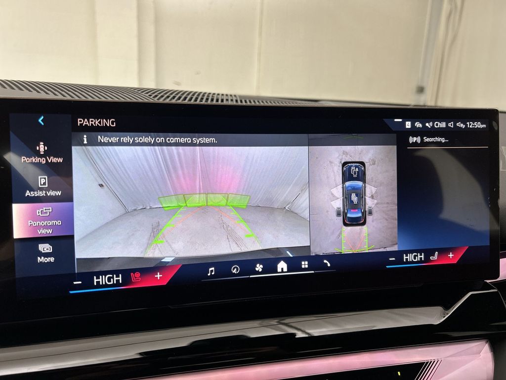 Vehicle image 18 of 29