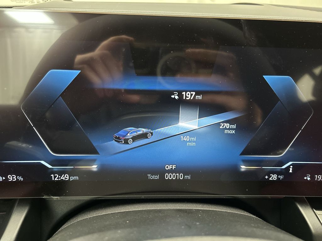 Vehicle image 16 of 29