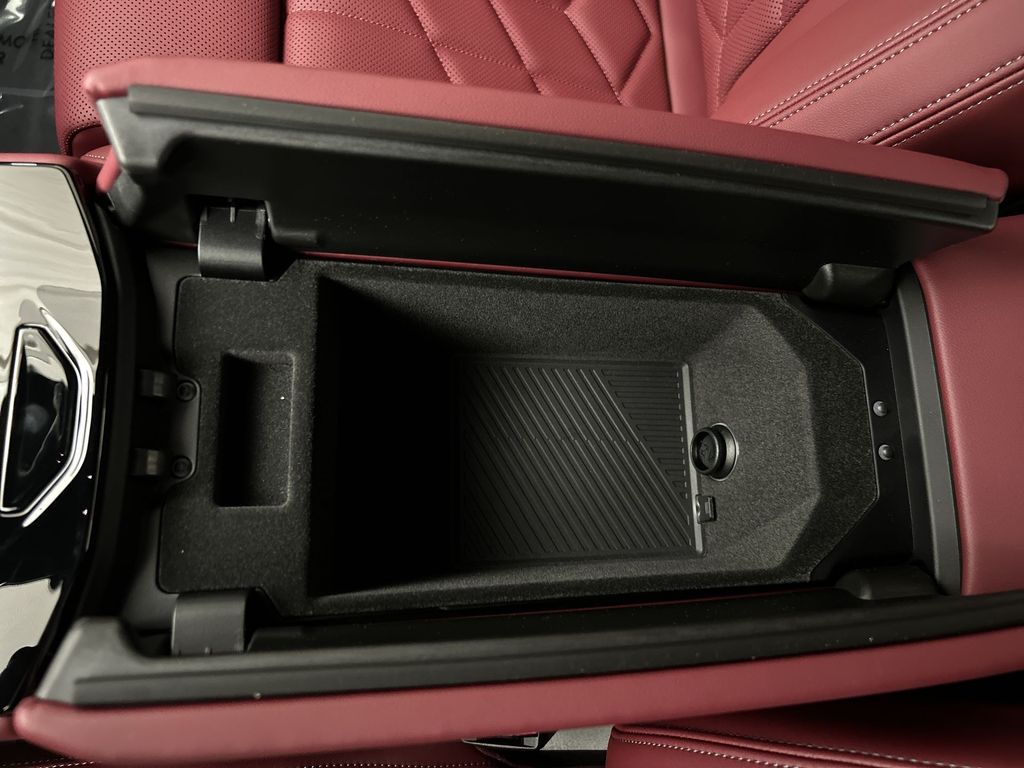 Vehicle image 22 of 29