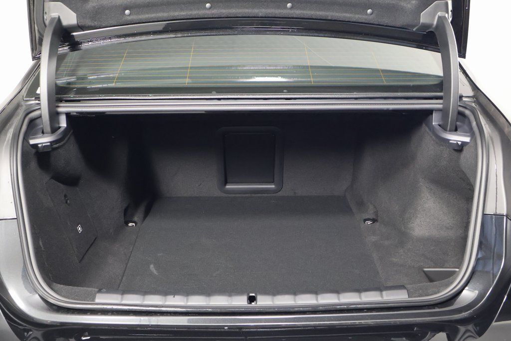 Vehicle image 5 of 10