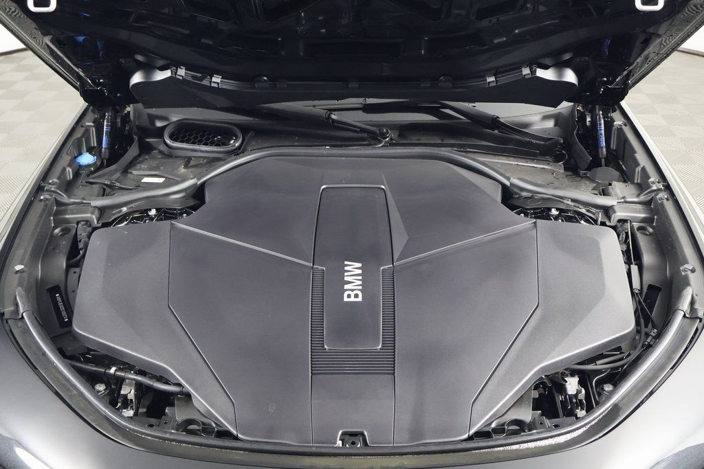 Vehicle image 3 of 10