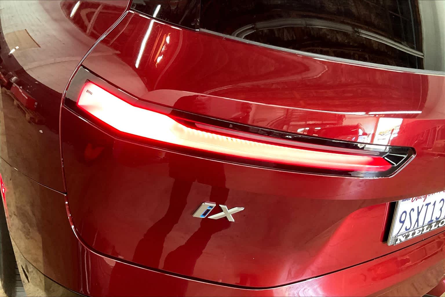 Vehicle image 29 of 33