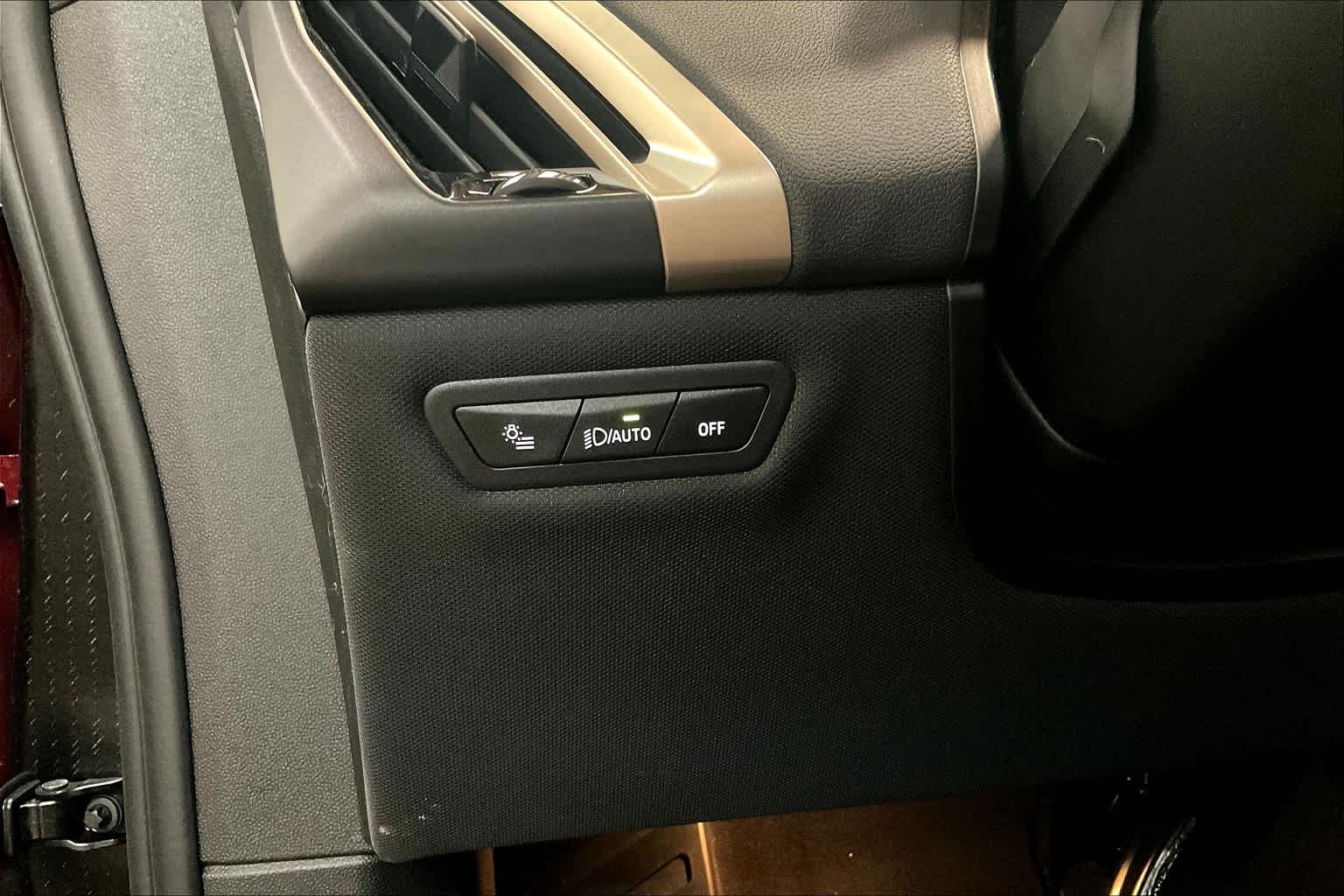 Vehicle image 33 of 33