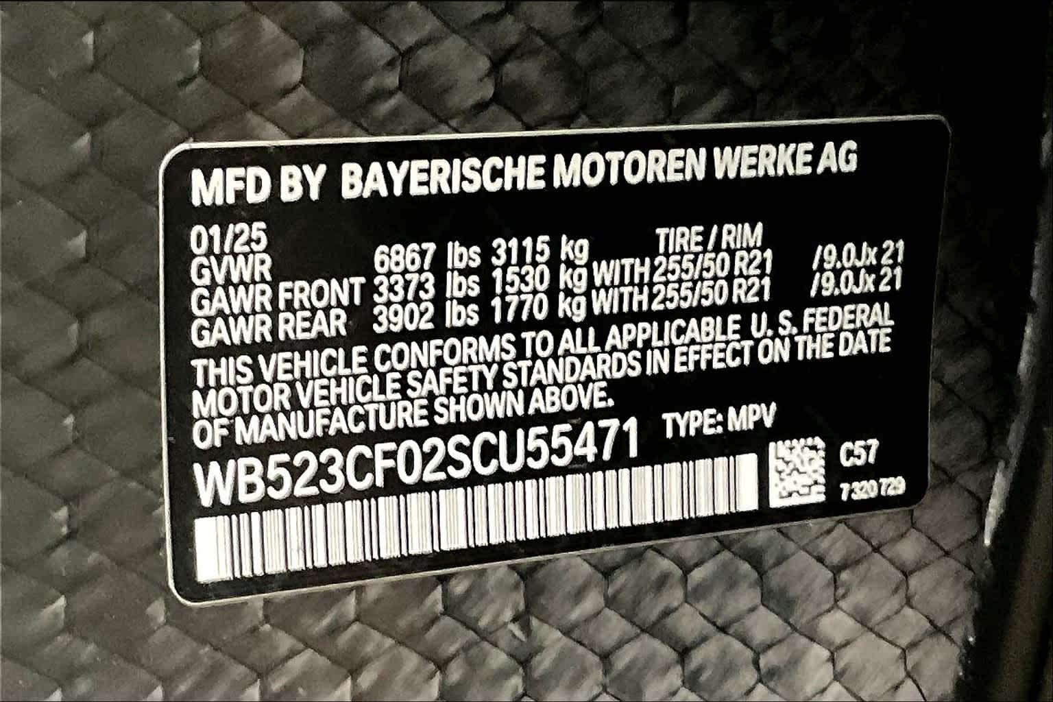Vehicle image 31 of 33