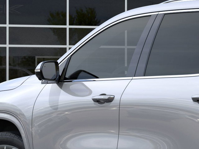 Vehicle image 23 of 24