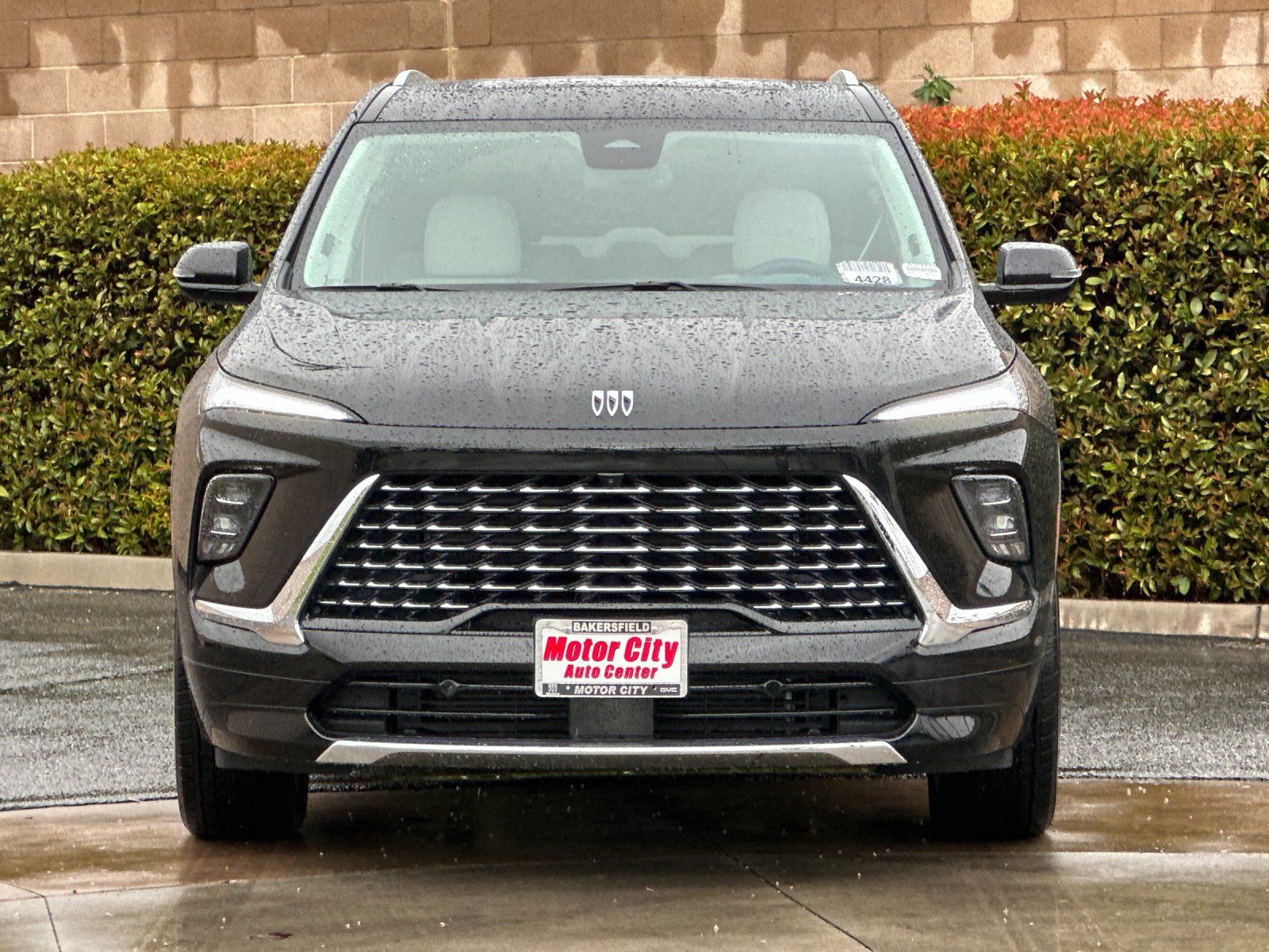 2025 Buick Enclave Avenir Image 3 of 29