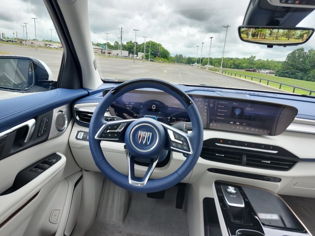 Vehicle image 12 of 22