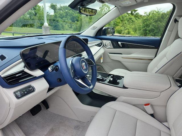 Vehicle image 13 of 22