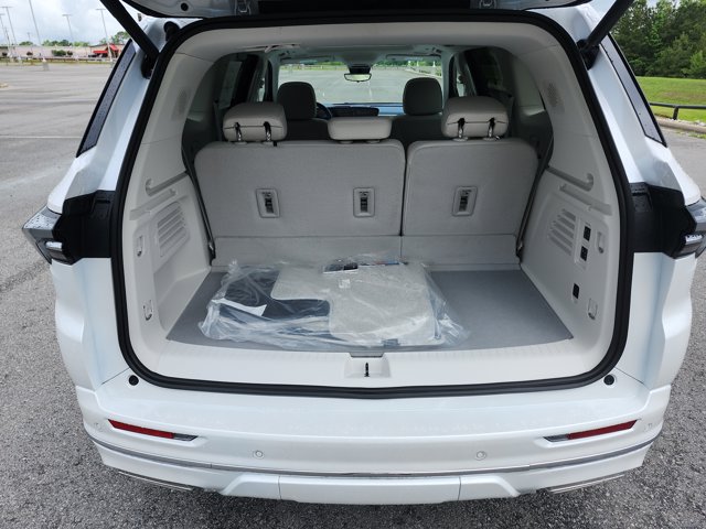 Vehicle image 9 of 22