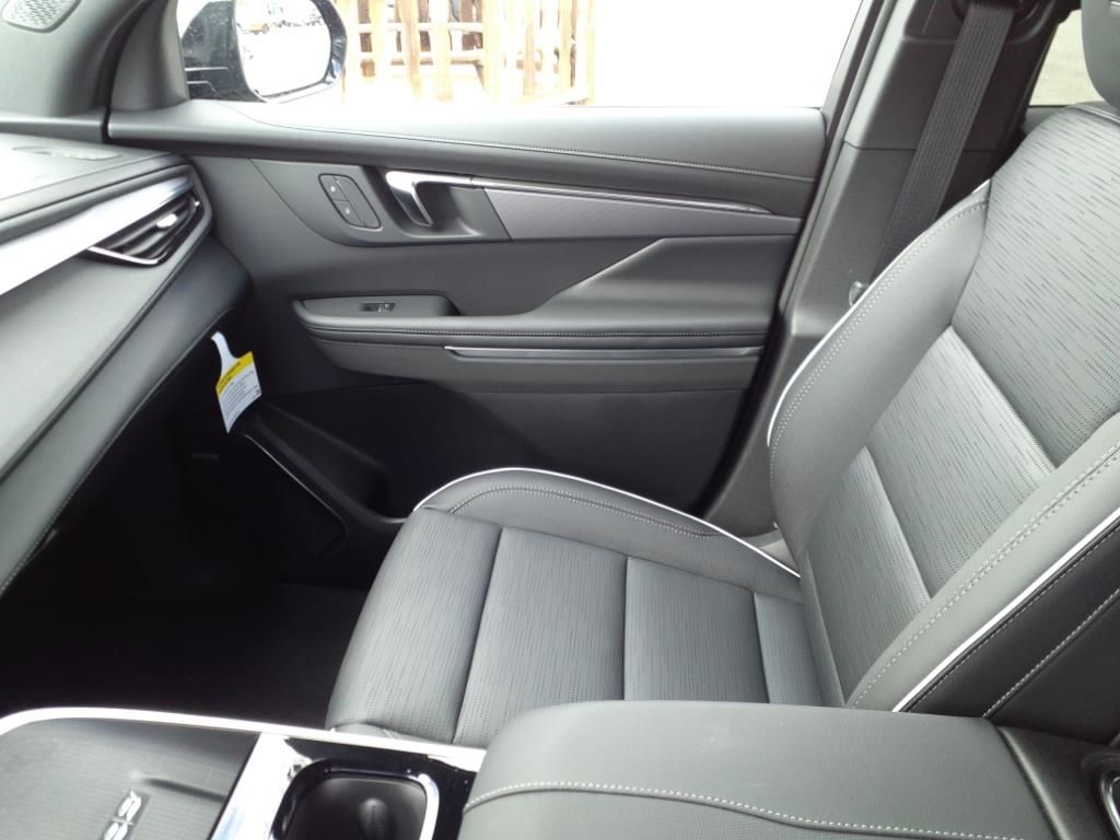 2025 Buick Enclave Sport Touring Image 16 of 16