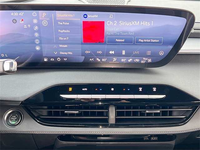 Vehicle image 10 of 21