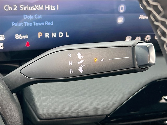 Vehicle image 12 of 21