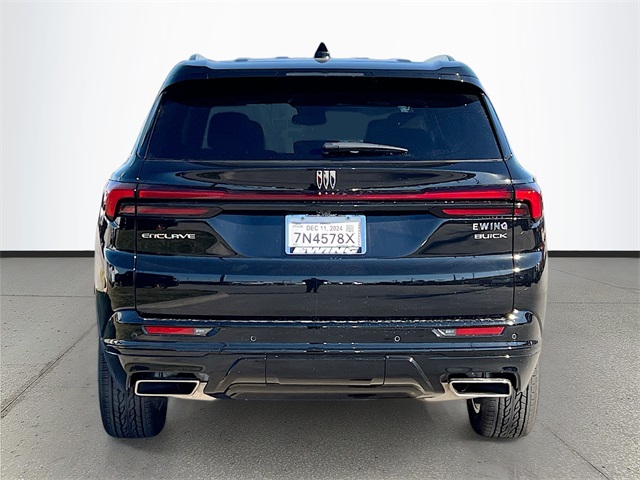 Vehicle image 4 of 21