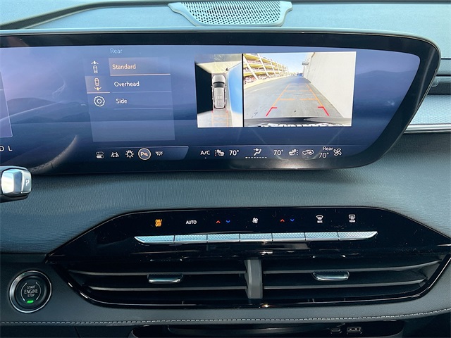 Vehicle image 9 of 21