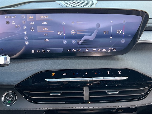 Vehicle image 11 of 21