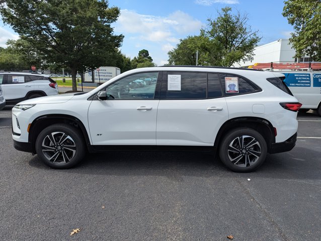 Vehicle image 8 of 27