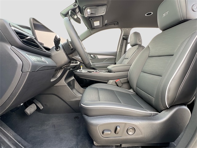 Vehicle image 15 of 21