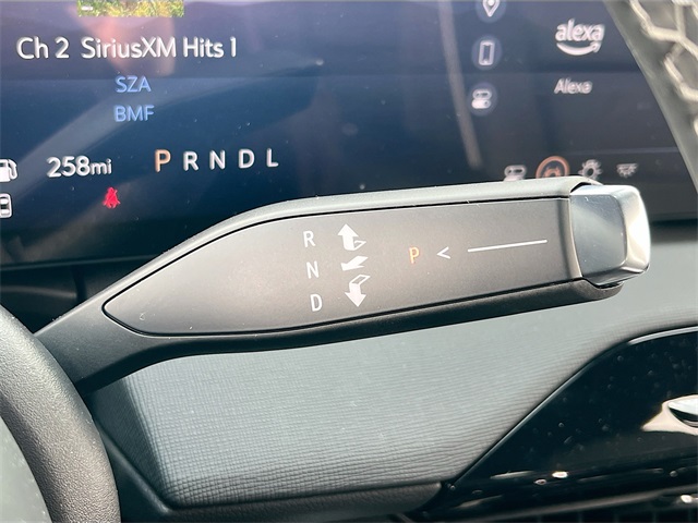 Vehicle image 12 of 21