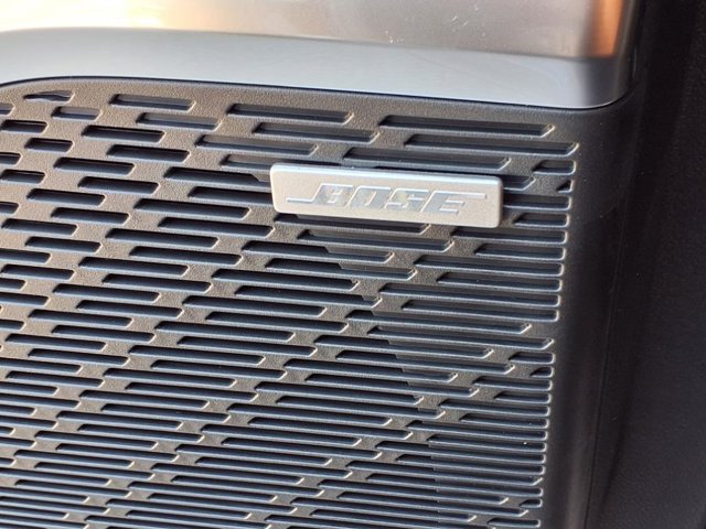Vehicle image 16 of 27