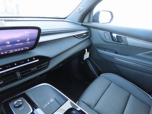 Vehicle image 43 of 59