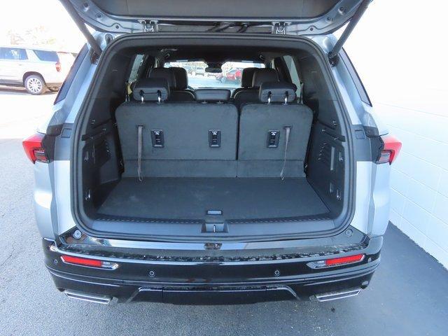 Vehicle image 32 of 59