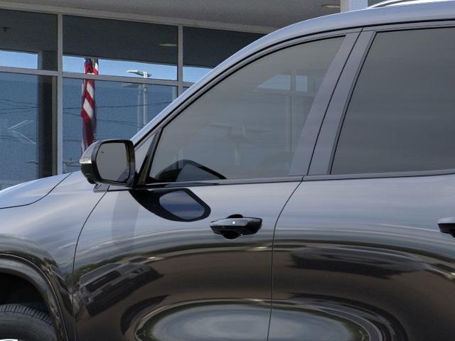 Vehicle image 28 of 38