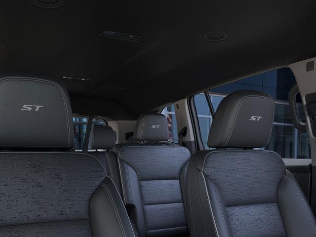 Vehicle image 18 of 38