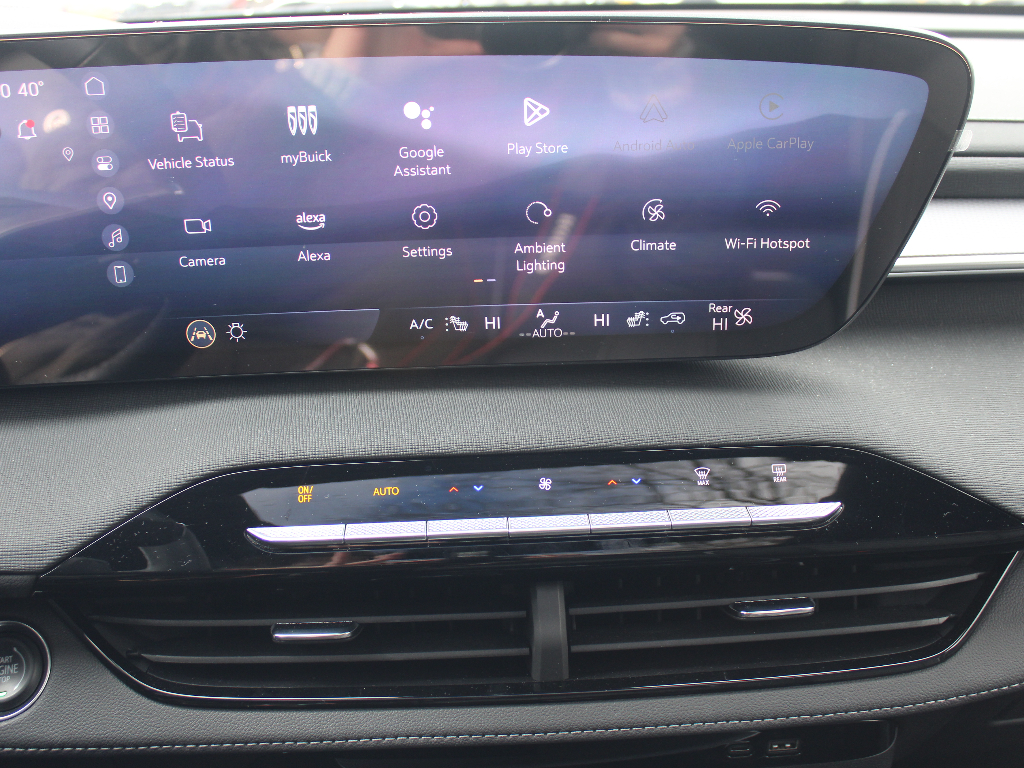 2025 Buick Enclave Sport Touring Image 23 of 39