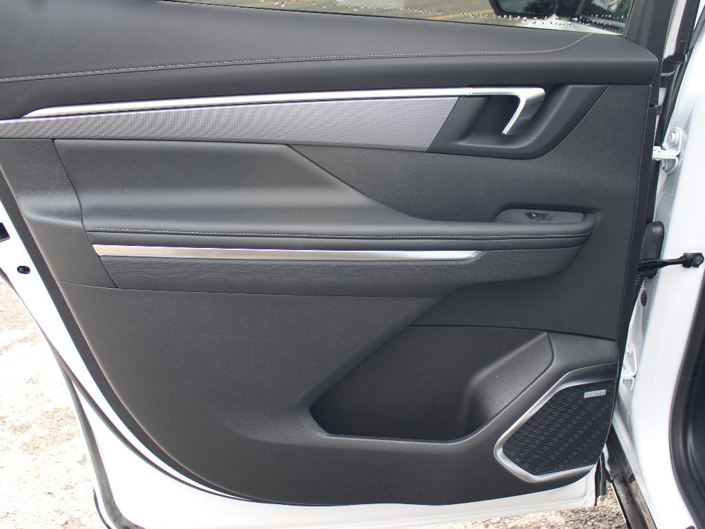 2025 Buick Enclave Sport Touring Image 26 of 39