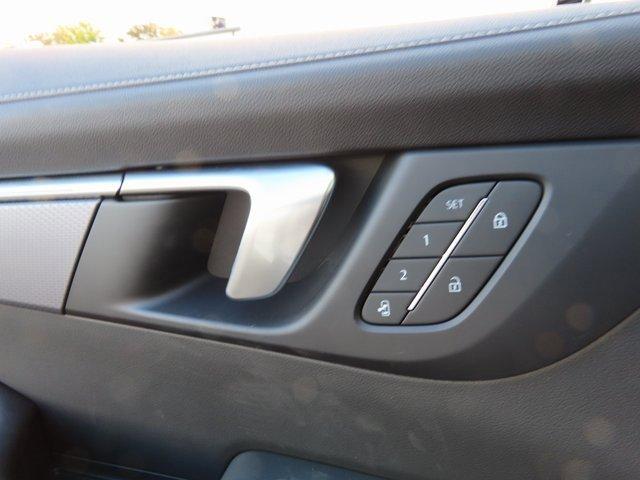 Vehicle image 71 of 85