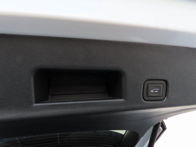 Vehicle image 79 of 85
