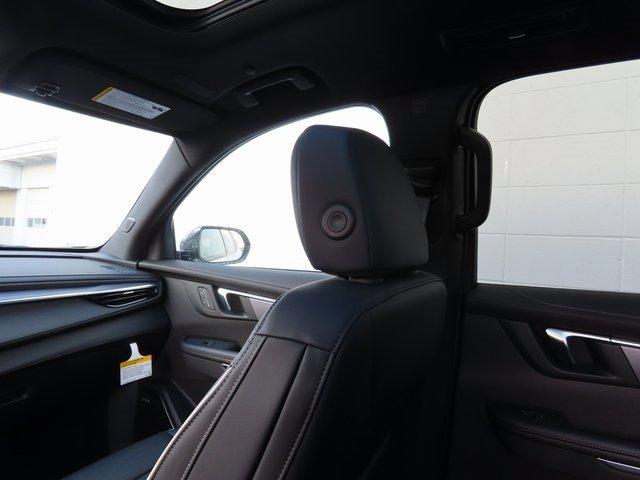 Vehicle image 38 of 85