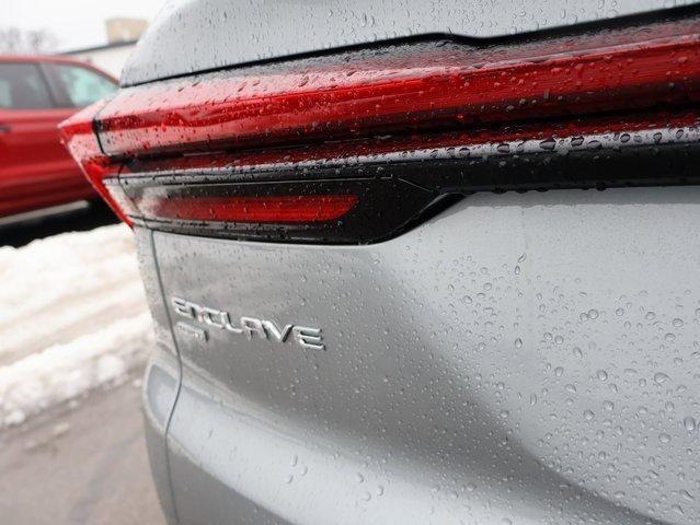 Vehicle image 33 of 57